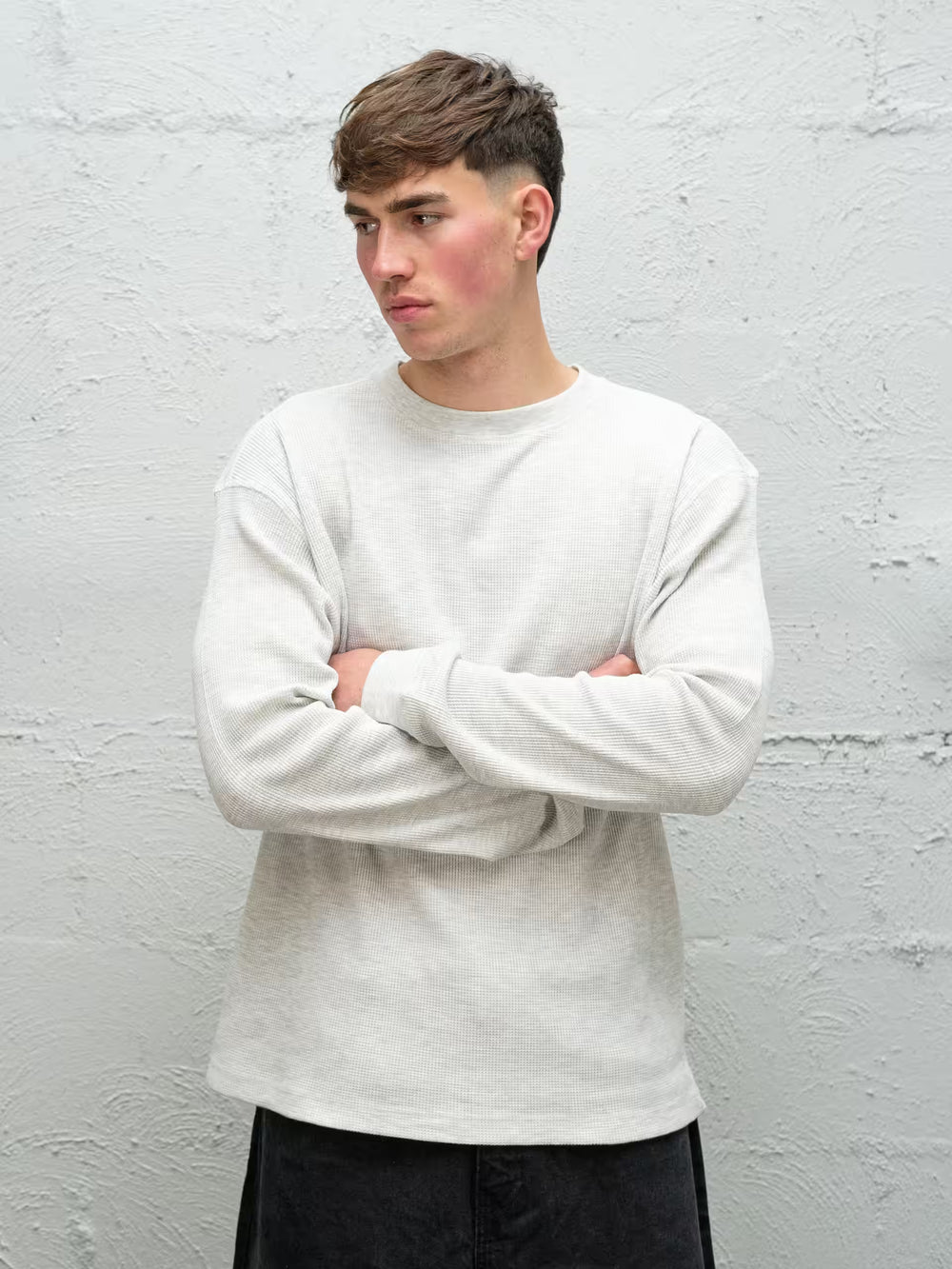 Person wearing waffle long sleeve in smoke grey size medium