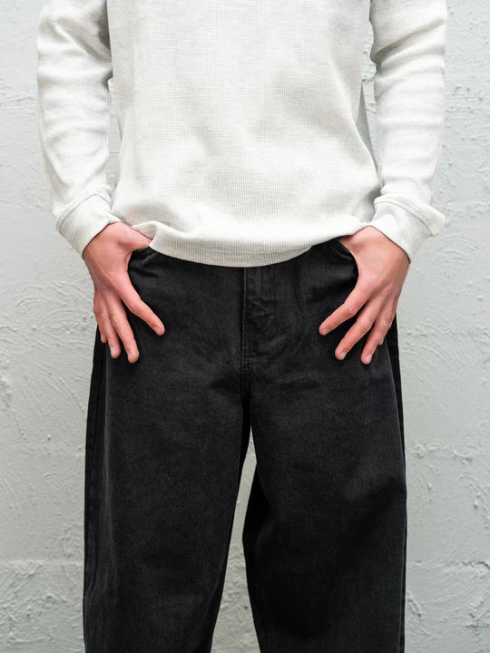 Person wearing waffle long sleeve in smoke grey size medium