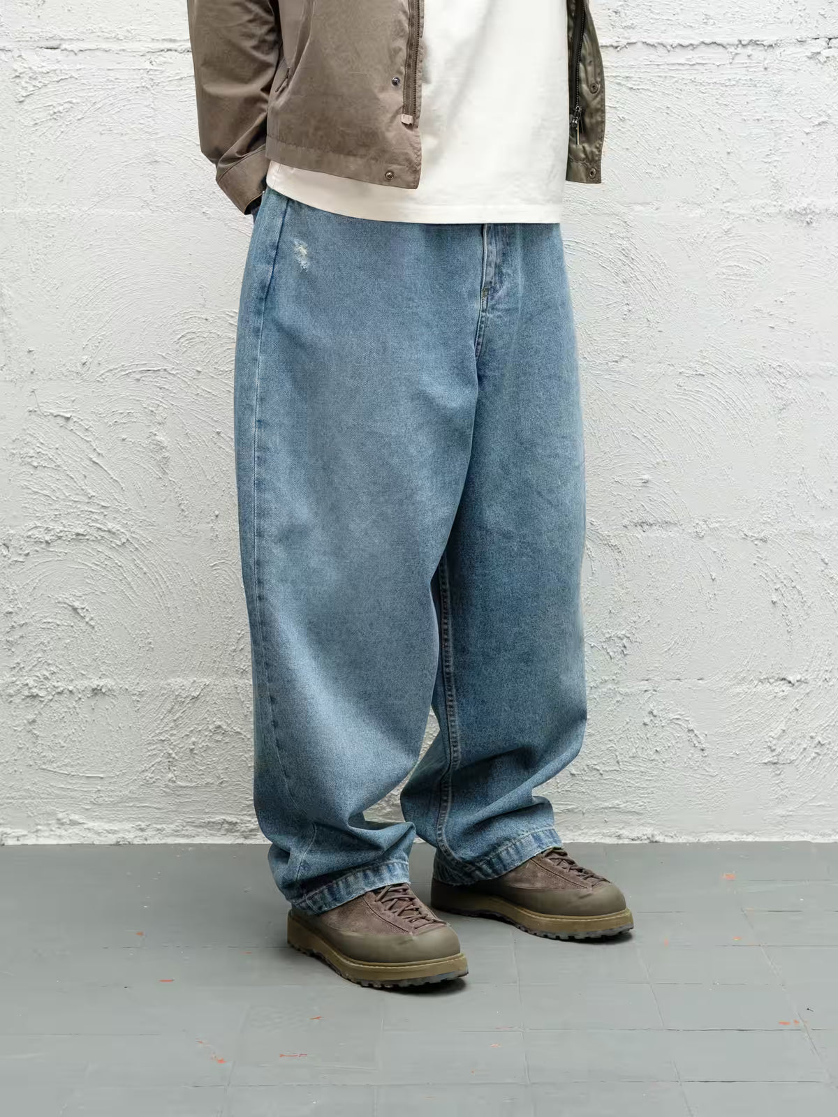 Fray Blue baggy denim pant, front view