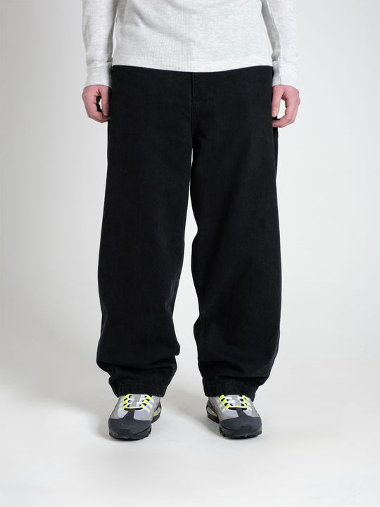 baggy jean denim pant pitch on body shot front close