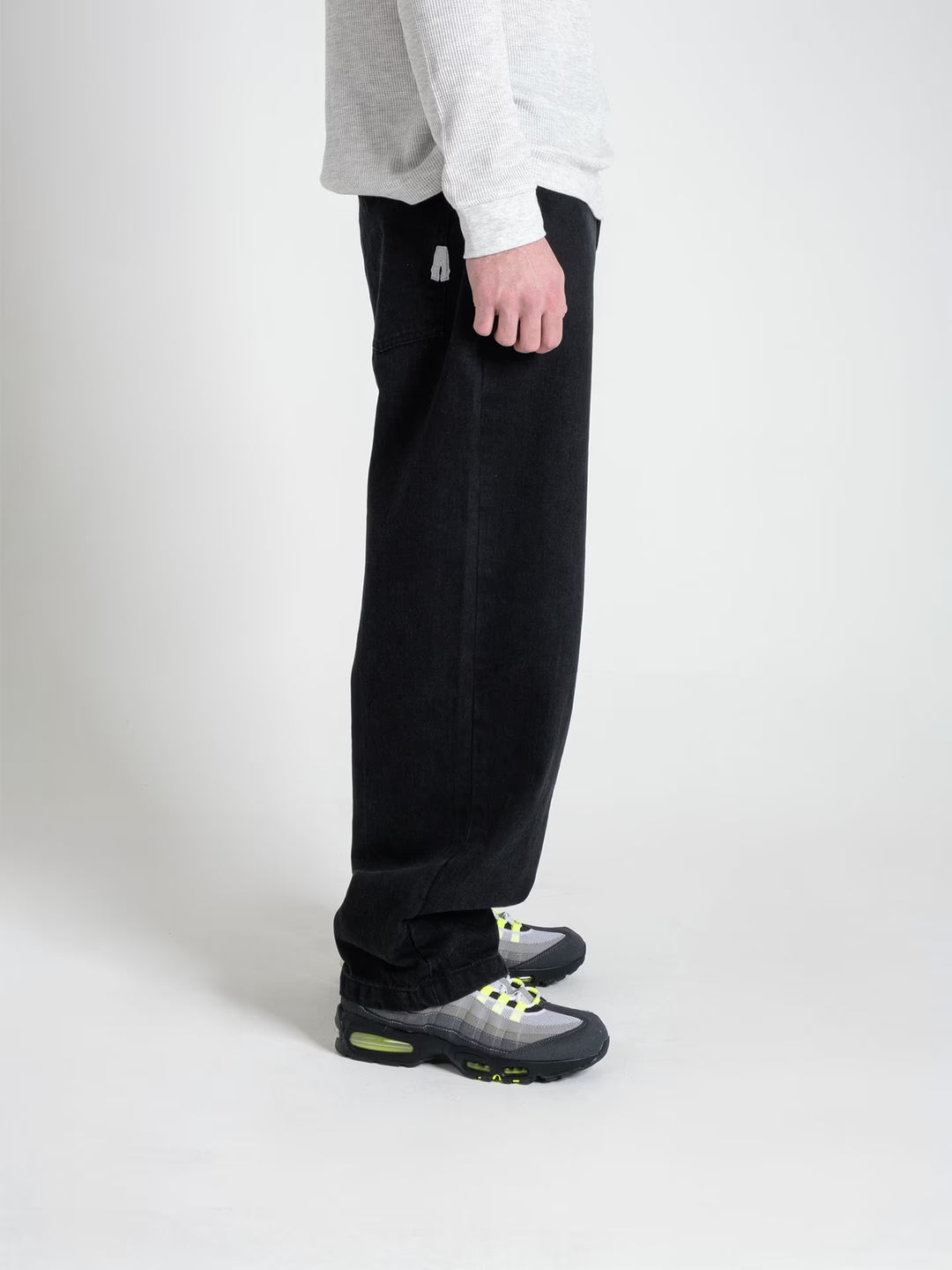 baggy jean denim pant pitch on body shot side close