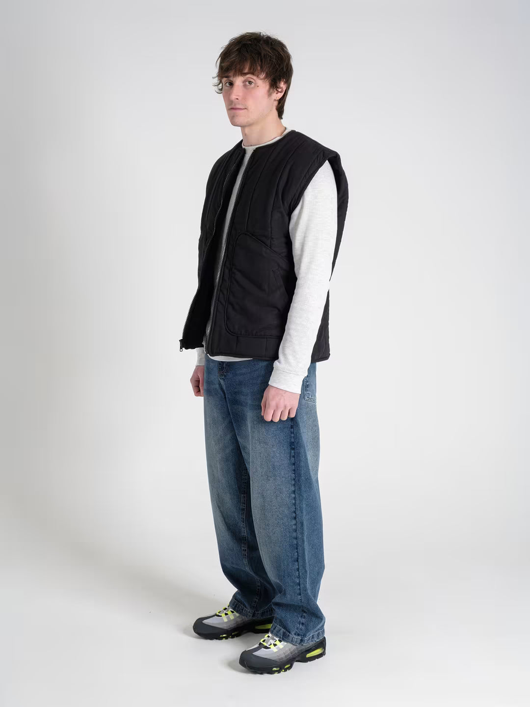 military gilet carbon black on body shot side