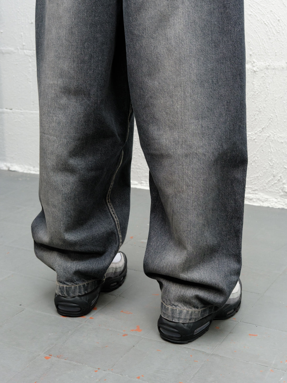 Denim Pant | Flint hem from behind on Nike Air Max 95